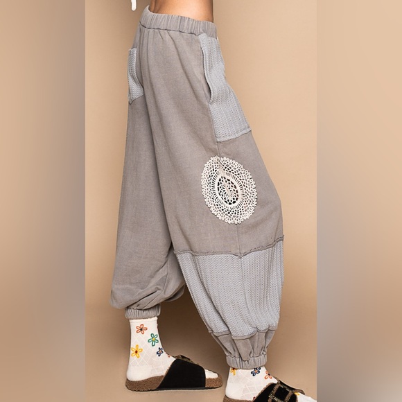 NWT POL Boho Crochet Doily Patchwork Jogger Sweats Sweat Pants Joggers Grey - Picture 8 of 13